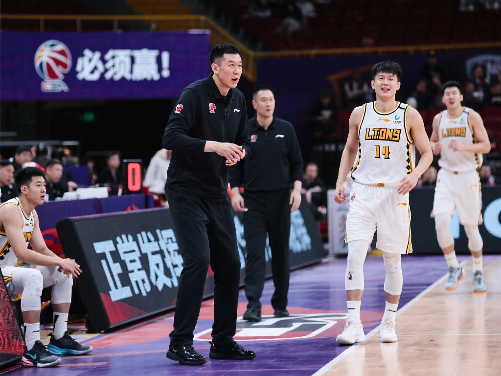 邱彪:保持正常发挥,结果如何我都能坦然面对 举个例子,在某次关键的季后赛中,邱彪执教