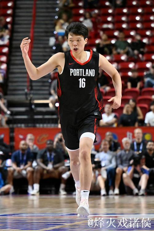 阿夫迪亚34+7+11闪耀全场 杨瀚森出战无得分 开拓者力克鹈鹕