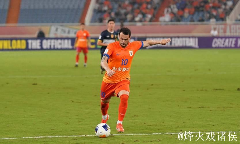 中超-卡扎伊什维利双响 山东泰山完胜武汉三镇